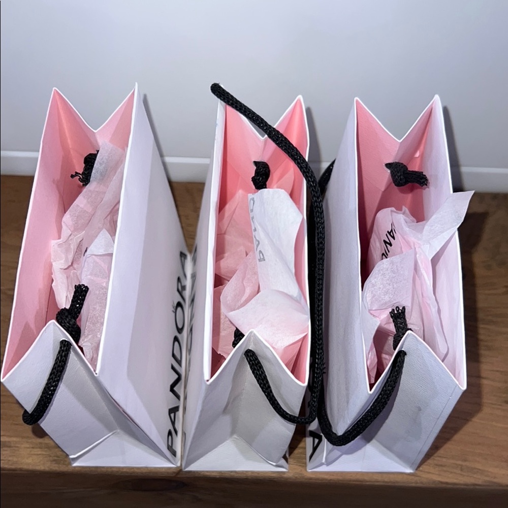 Pandora Elegant White Gift Bags With Pink Interior and Pandora Tissue Paper. - Picture 16 of 16